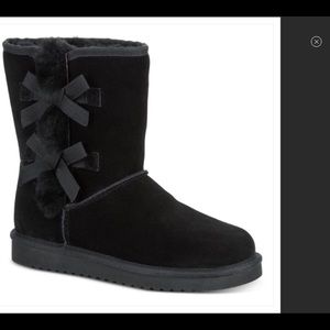 Kookaburra Victoria Short Boots by UGG